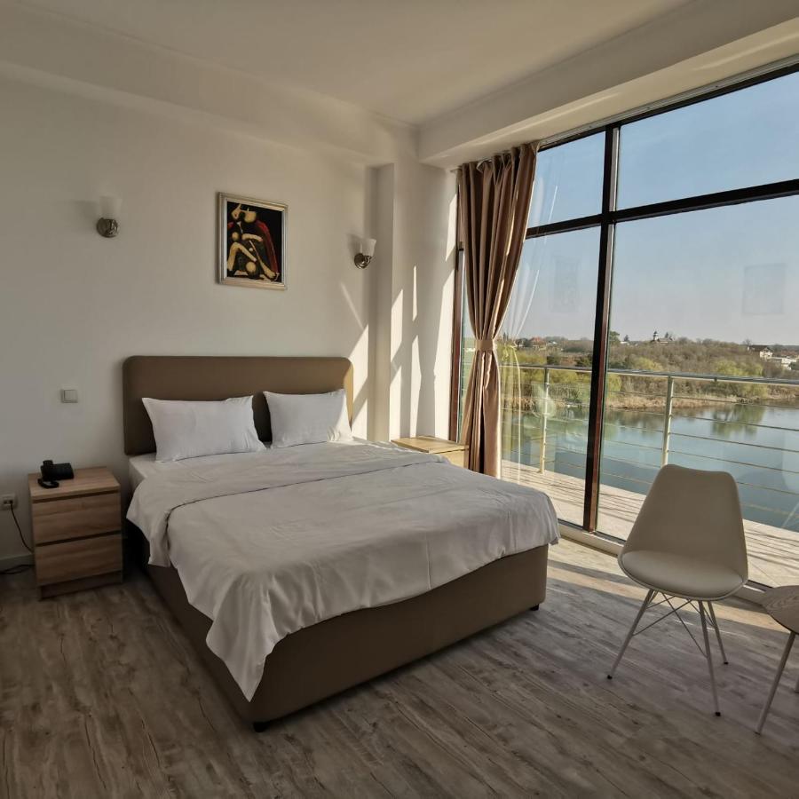 Hotel Zimbru Snagov Tincabesti Exterior photo
